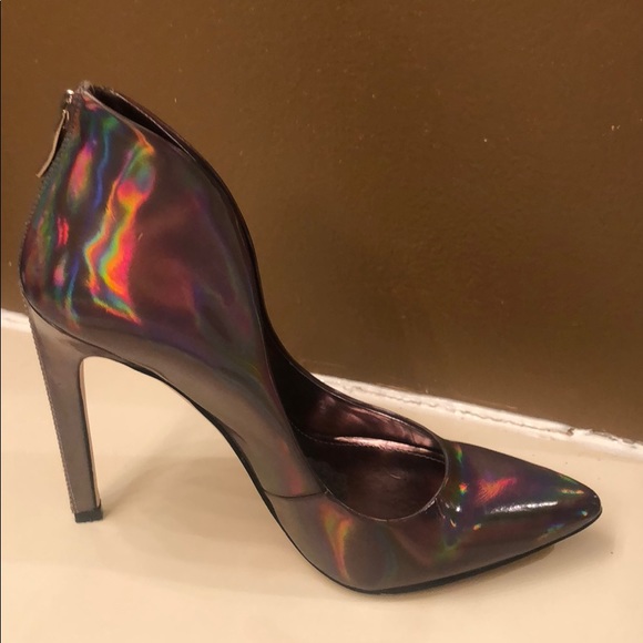 Gorgeous BCBGeneration silvery iridescent heels - Picture 5 of 6